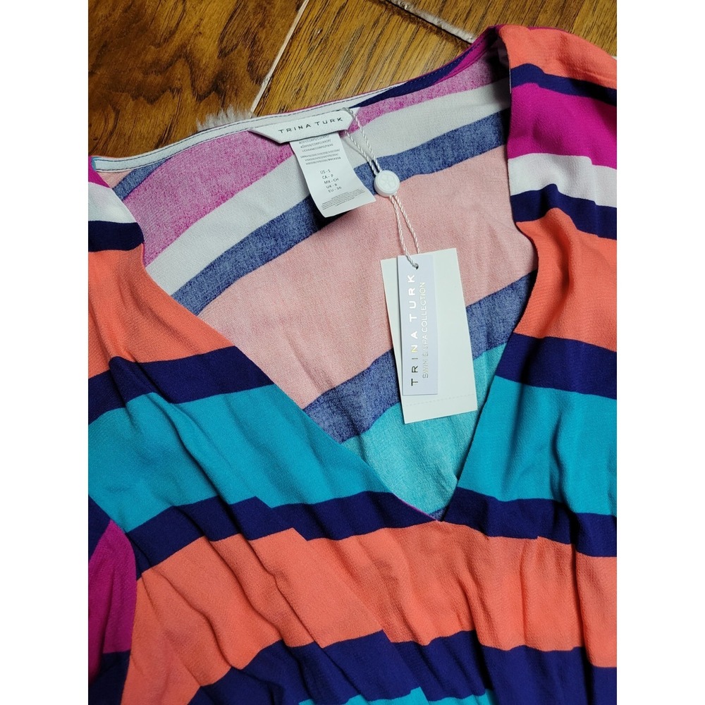 NWT Trina Turk Catch-A-Wave Swimsuit Cover-Up Dress Women's Small Rainbow Stripe - Picture 3 of 9
